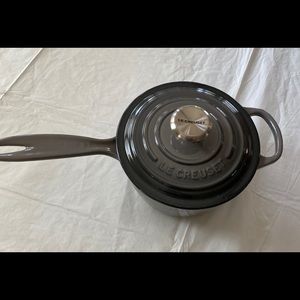 LE CREUSET SIGNATURE 1 3/4 qt SAUCEPAN